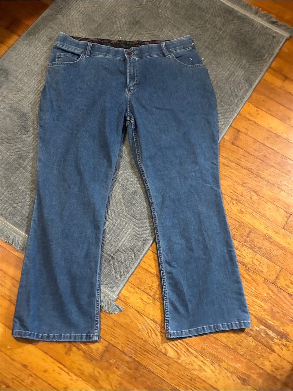 Lee Women's Blue Flared Jeans 20W short